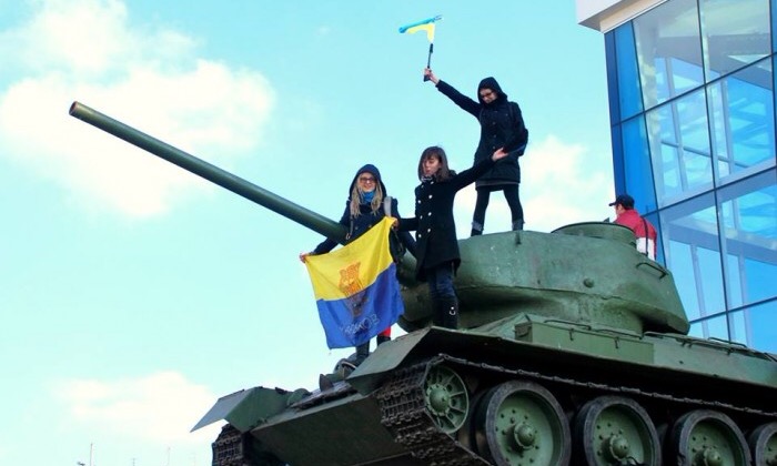 Tank Kharkov Kharkiv Ukrainian girls