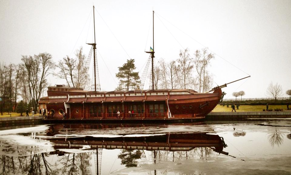 Yanukovich boat
